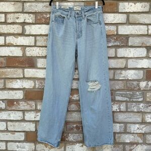 Universal Thread Mid-Rise 90s Baggy Distressed Blue Jeans